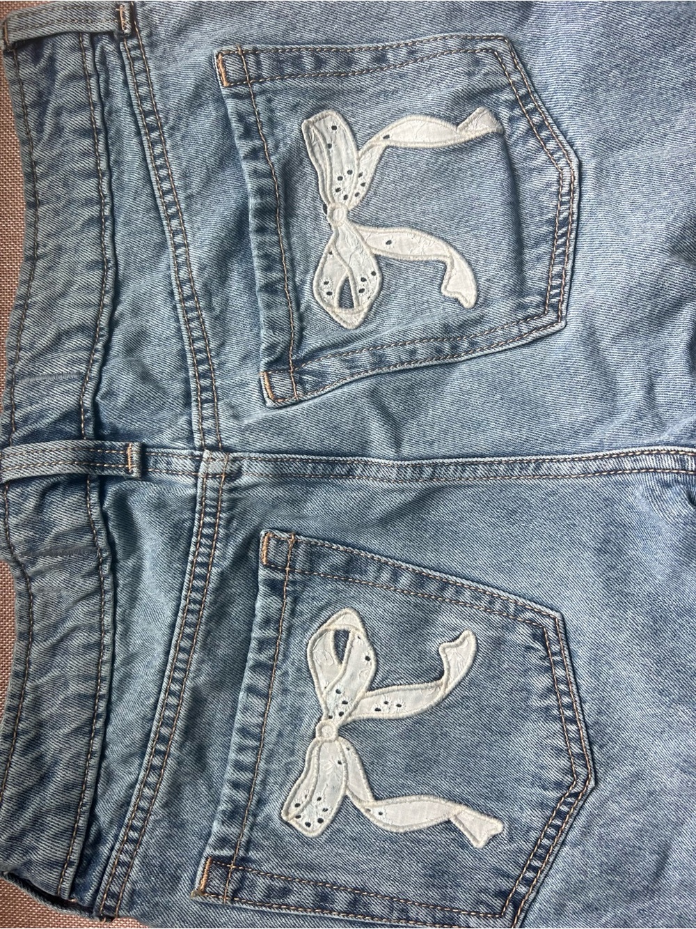 Hollister bow pocket jeans